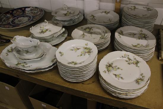 J & C Glonette Belgian dinner service